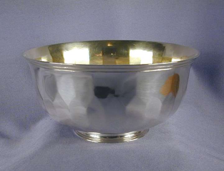18th century parcel gilt German silver bowl of circular faceted form, on a collet foot